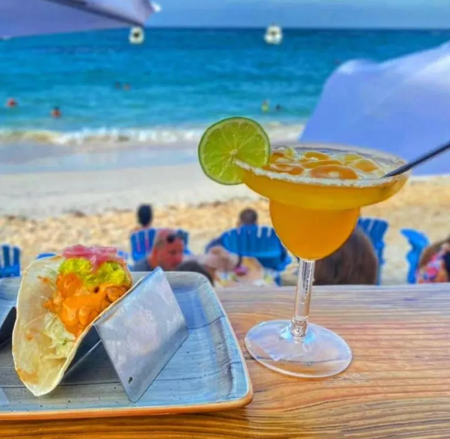 Los Corales Villas And Suites - Beach Club, Spa, Restaurants Punta Cana Hotel