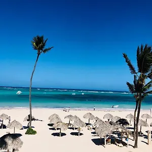 Hotel Ducassi Rooftop Pool Suites Los Corales Beach
