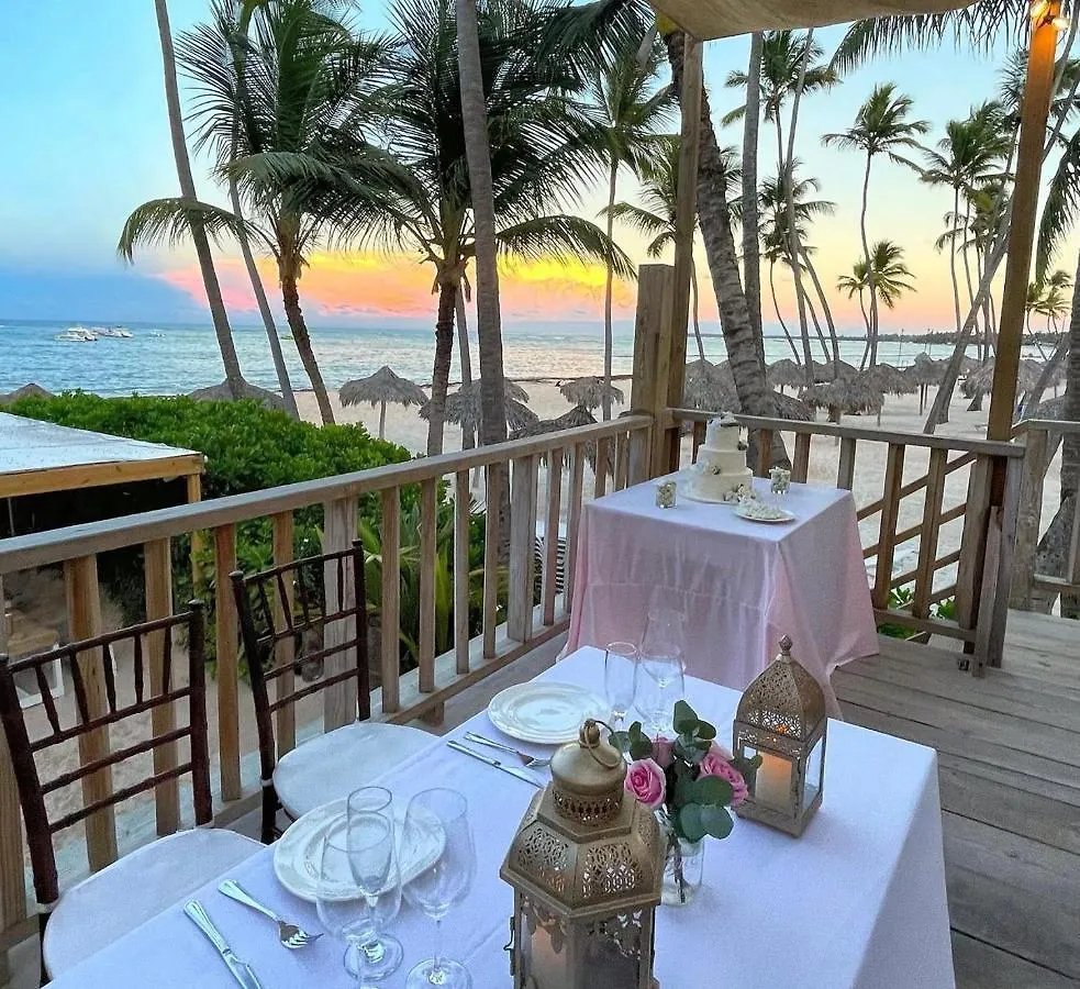 Los Corales Villas And Suites - Beach Club, Spa, Restaurants Punta Cana Hotel
